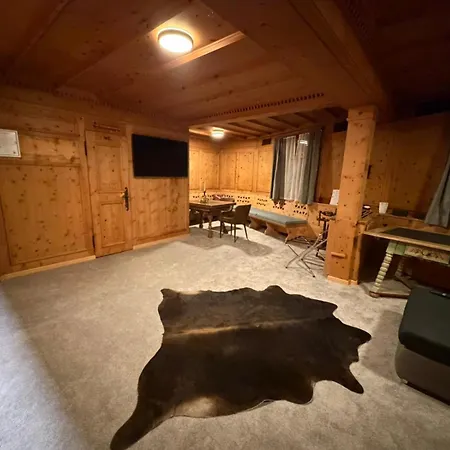Fewo's Und Apartment's Blaues Haus Apartment Davos